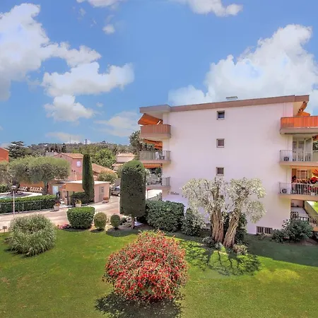 Modern Family 5 Min To +pool +garage 公寓